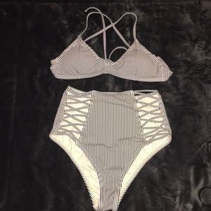 Tilly’s 2 piece bikini Small